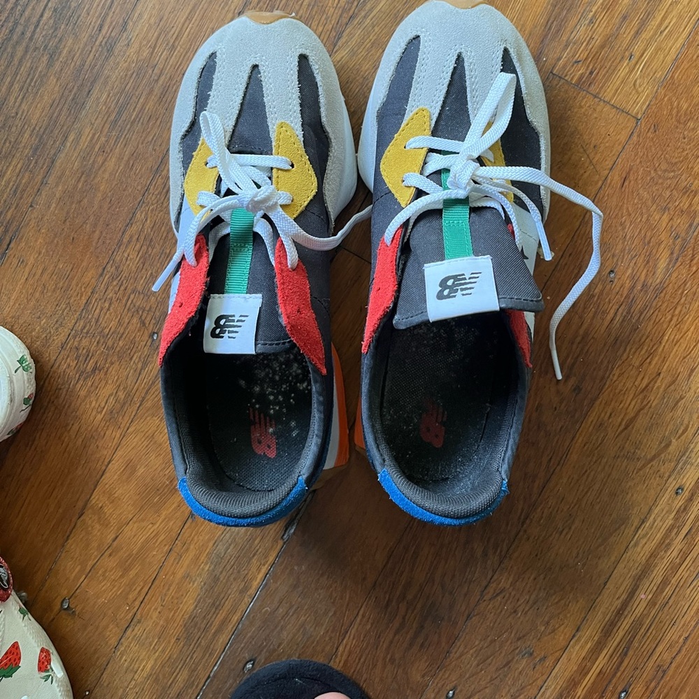 Sneakers